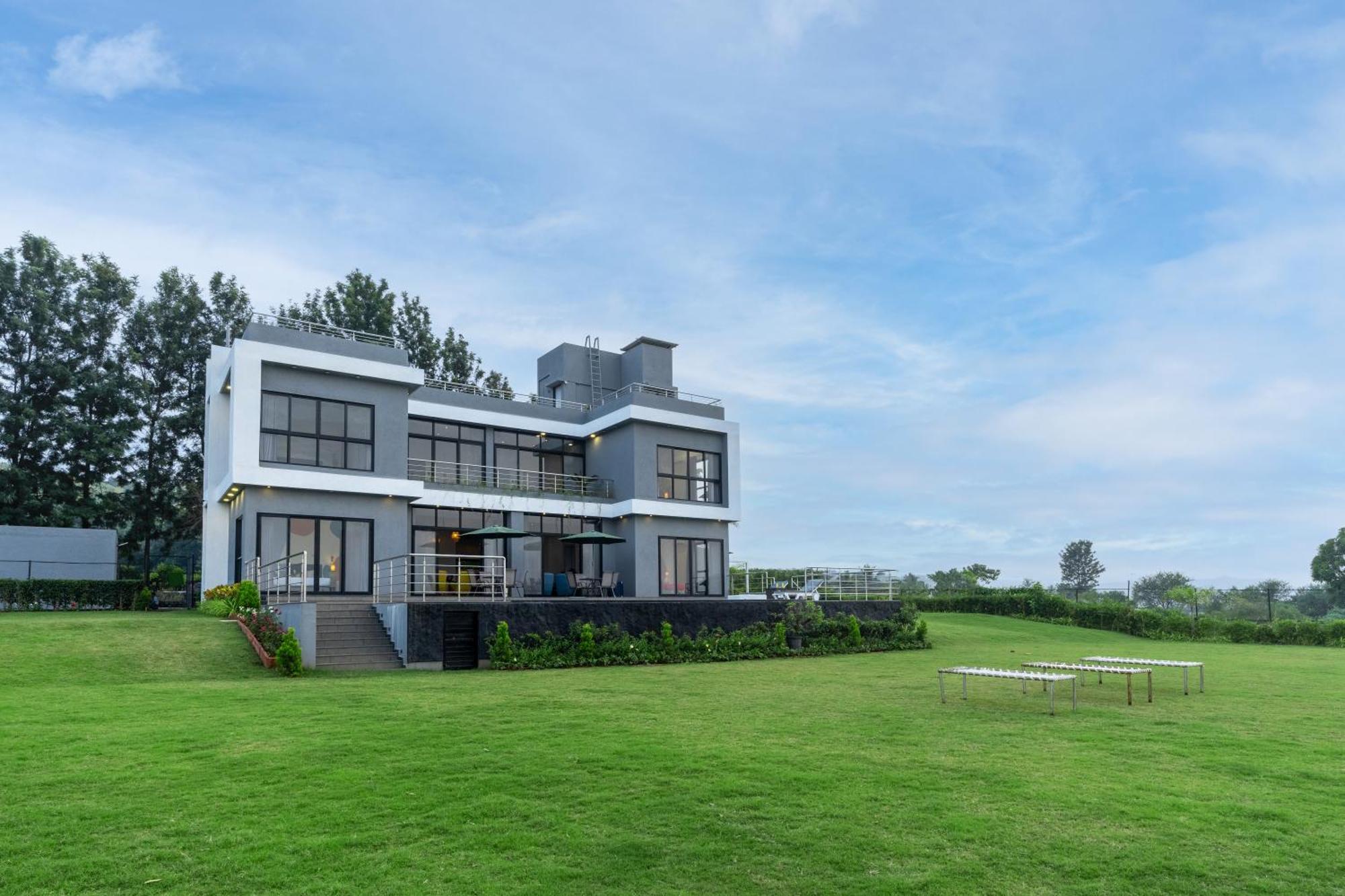 Casa Boho By Stayvista - Contemporary Design, Farm-View, Swimming Pool & Indoor Games For A Chic Retreat Nashik Eksteriør billede